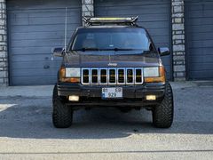 Sahibinden BOYASIZ TRAMERSİZ DEĞİŞENSİZ Jeep Grand Cherokee 5.2 V8 281 binde Limited 1996 Model 