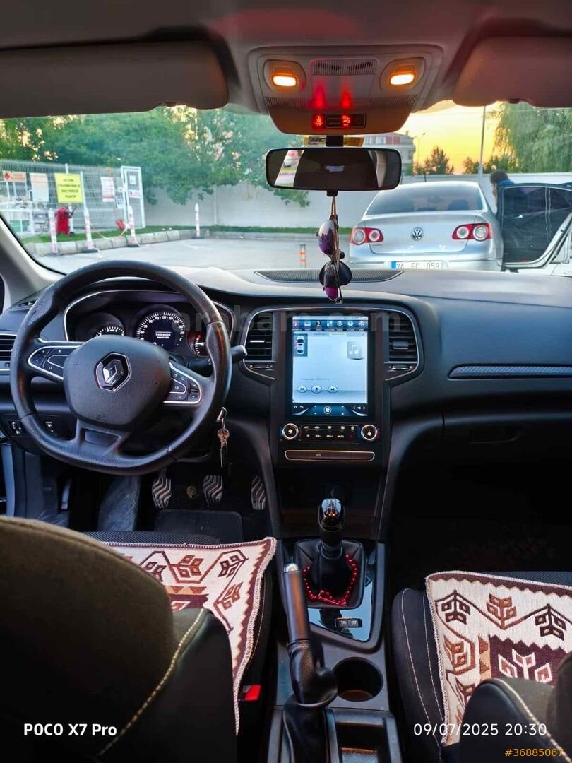 Sahibinden Renault Megane 1.6 Joy 2017 Model Bursa 118.000 km Gri (Gümüş) 5