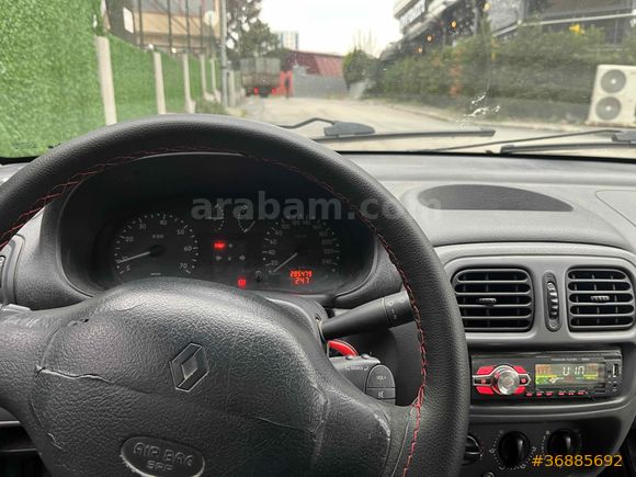 Sahibinden Renault Clio 1.4 Expression 2002 Model 