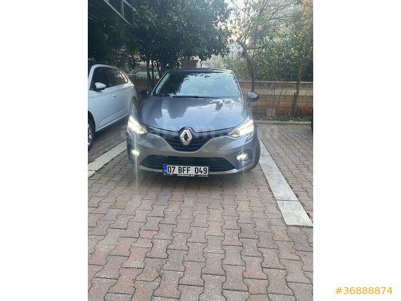 Sahibinden Renault Clio 1.0 TCe Joy 2023 Model  6.200 km Gri (metalik)