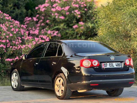 Sahibinden Volkswagen Jetta 1.4 TSi Tour 2009 Model  148.000 km Siyah