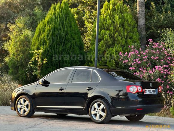 Sahibinden Volkswagen Jetta 1.4 TSi Tour 2009 Model  148.000 km Siyah