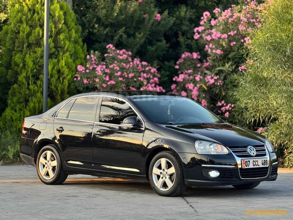 Sahibinden Volkswagen Jetta 1.4 TSi Tour 2009 Model  148.000 km Siyah