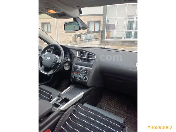 Sahibinden Citroen C4 1.6 e-HDi Confort Plus 2011 Model  253.000 km Beyaz