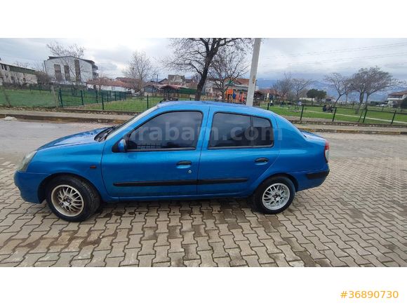 Renault Clio 1.4 Authentique 2002 KLİMALI HAVA YASTIKLI
