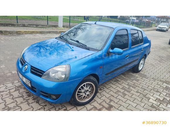 Renault Clio 1.4 Authentique 2002 KLİMALI HAVA YASTIKLI