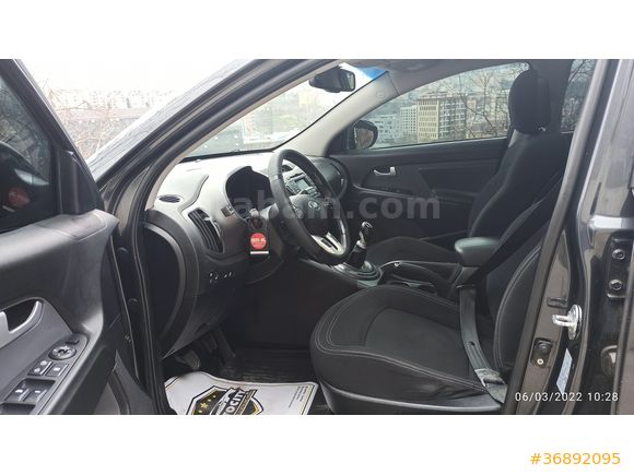 kia Sportage 1.6 GSL Plus 2012 model 182binde 