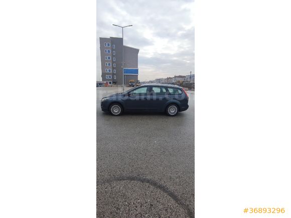 Ford Focus 1.6 Titanium 2010 Model Station wagon
