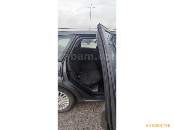 Ford Focus 1.6 Titanium 2010 Model Station wagon