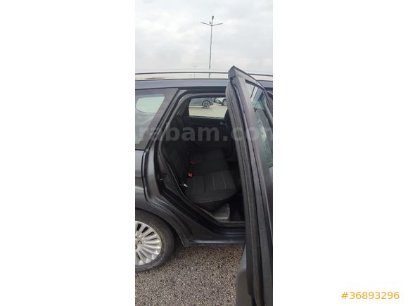 Ford Focus 1.6 Titanium 2010 Model Station wagon