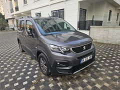 Muayene Yeni Değişensiz Boyasız Hasar Kayıtsız Düşük Km Biniciden Temiz Araç