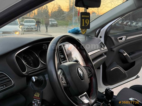 2017-18 ÇIKIŞLI TESLA EKRAN-DEĞİŞENSİZ MEGANE