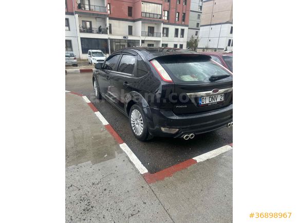 Sahibinden Ford Focus 1.6 Titanium 2011 Model  270.000 km Siyah