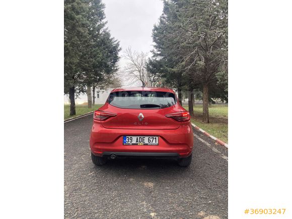 Sahibinden extralı Renault Clio 1.0 SCe Joy 2023 Model 