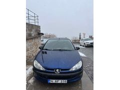 Sahibinden Peugeot 206 1.4 X-Design 
.2006 Model  217.000 km Mavi