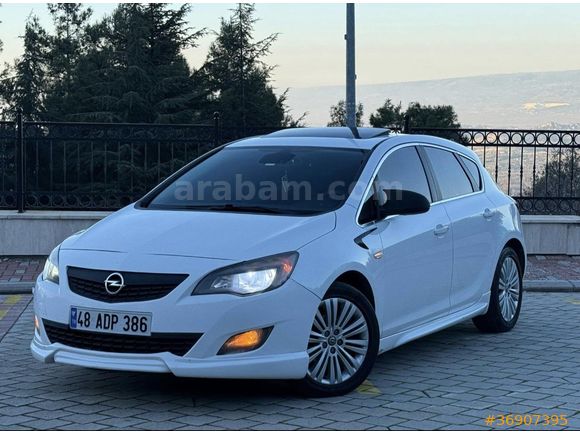 Acillll ilk gelen alır Opel Astra 1.4 T Sport 2011 Model
