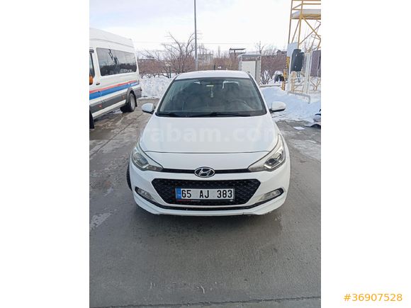 Sahibinden Hyundai i20 1.2 MPI Style 2015 Model