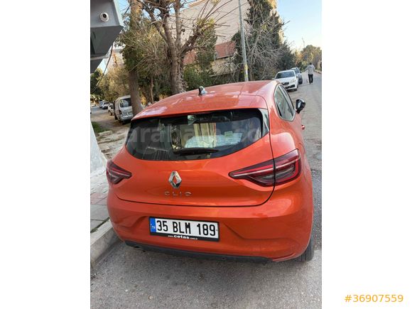 Sahibinden Renault Clio 1.0 TCe Touch 2023 Model 