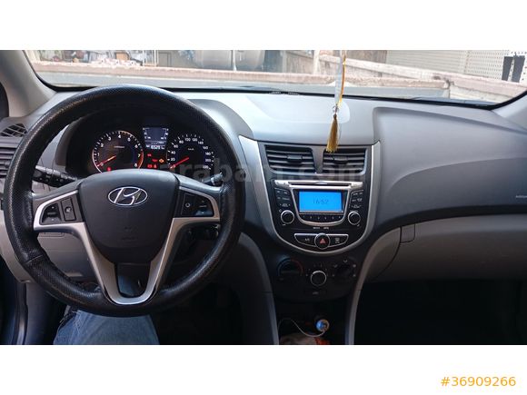 Sahibinden Hyundai Accent Blue 1.4 CVVT Mode 2011 Model