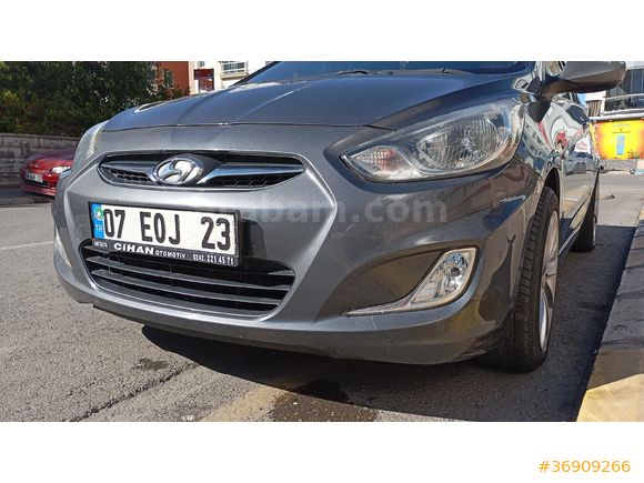 Sahibinden Hyundai Accent Blue 1.4 CVVT Mode 2011 Model