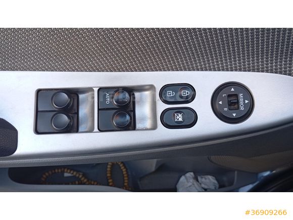 Sahibinden Hyundai Accent Blue 1.4 CVVT Mode 2011 Model