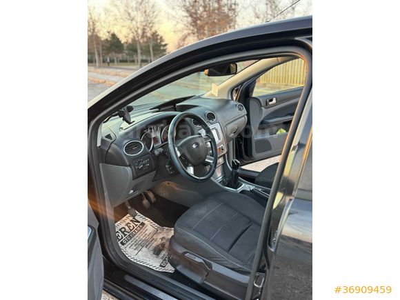 Sahibinden Ford Focus 1.6 TDCi Titanium 2011 Model 