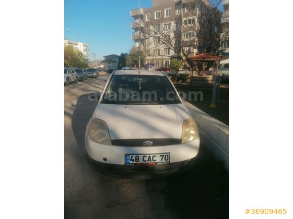 Sahibinden Ford Fiesta 1.4 TDCi Comfort 2004 Model
