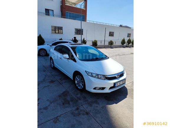 Sahibinden Honda Civic 1.6 i-VTEC ECO Elegance 2014 Model