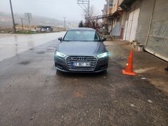 Sahibinden Audi A3 Sportback 35 TFSI spor bek paketı 2020 Model  agır hasr kaydı var en fulu arac  180km Gri (metalik) araca kaskolu 4 lastik sıfır