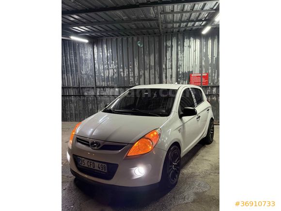 Sahibinden Hyundai i20 1.4 CRDi Team 2012 Model 