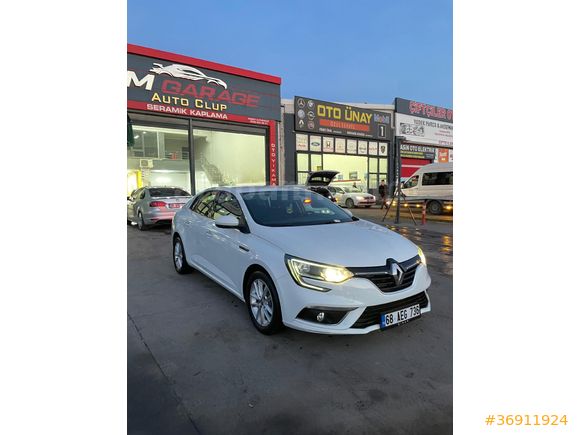 Megane 1.5 Blue DCI Touch 2019 Model