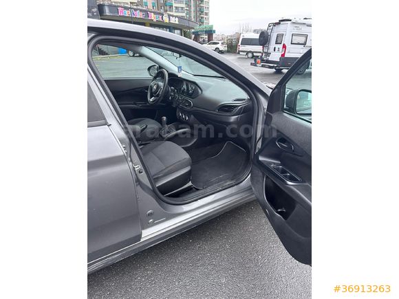 Sahibinden Fiat Egea 1.4 Fire Easy 2021 Model