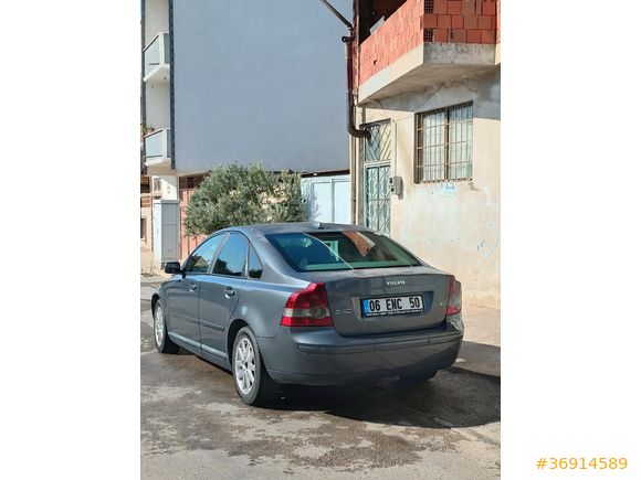 Sahibinden Orijinalliği Bozulmamış S40
