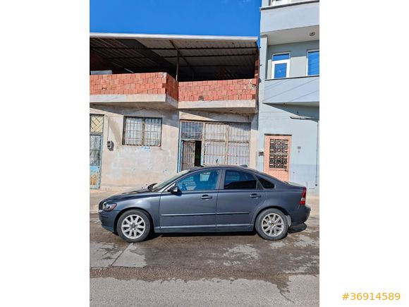 Sahibinden Orijinalliği Bozulmamış S40