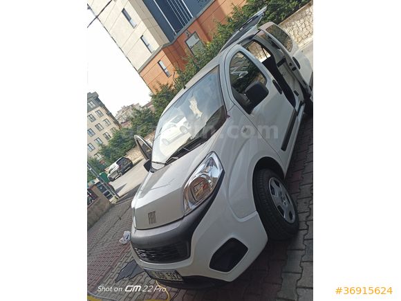 Sahibinden Fiat Fiorino Combi 1.4 Eko Pop 2022 Model  41000 km Beyaz
