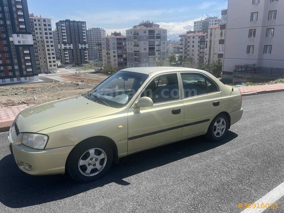 Sahibinden Hyundai Accent 1.5 1.5i GL 2001 Model  detaylı bilgi için iletişime geçiniz