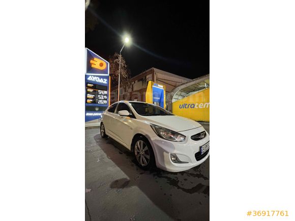 Sahibinden Hyundai Accent Blue 1.6 CRDI Mode Plus 2013 Model 