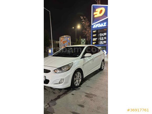 Sahibinden Hyundai Accent Blue 1.6 CRDI Mode Plus 2013 Model 