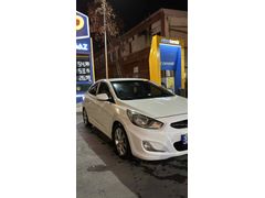 Sahibinden Hyundai Accent Blue 1.6 CRDI Mode Plus 2013 Model 
