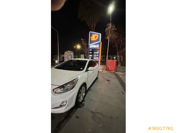Sahibinden Hyundai Accent Blue 1.6 CRDI Mode Plus 2013 Model 