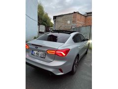 Sahibinden Ford Focus 1.5 Ti-VCT Titanium cam tavan 2023 Model  40.000 km Gri