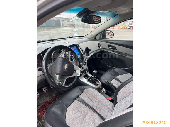 Sahibinden Chevrolet Cruze 1.6 2010 Model  153.000 km Gri (Gümüş)