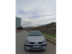 TEMİZ BAKIMLI CLİO FAVORİLERE EKLEYENLER YAZSIN ANLAŞIRIZ