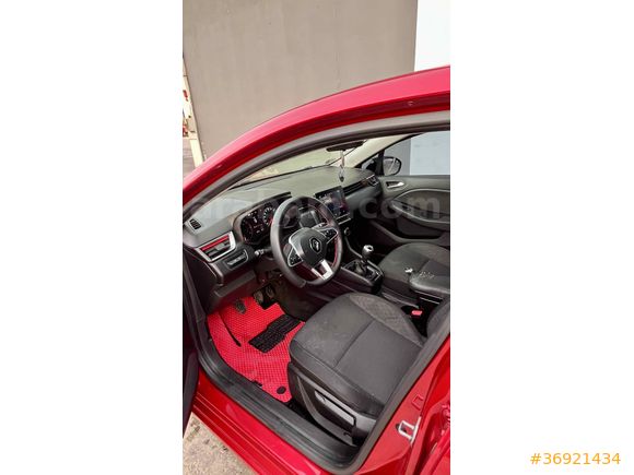 Sahibinden Renault Clio 1.0 TCe Touch 2023 Model 