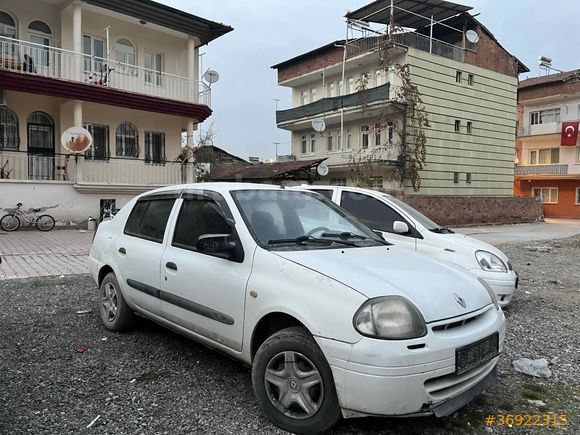 Galeriden Renault Clio 1.4 2001 Model Malatya