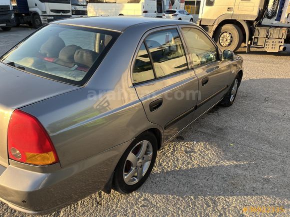 Sahibinden Hyundai Accent 1.6 Admire 2004 Model  370.000 km Füme