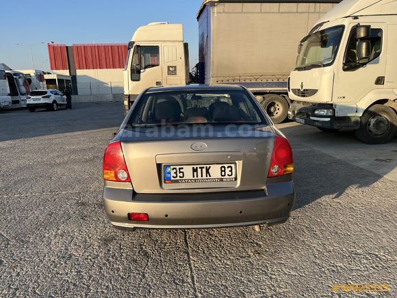 Sahibinden Hyundai Accent 1.6 Admire 2004 Model  370.000 km Füme