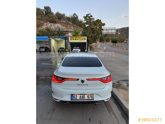 Sahibinden Renault Megane 1.3 TCe Touch 2024 Model