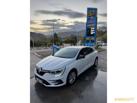 Sahibinden Renault Megane 1.3 TCe Touch 2024 Model