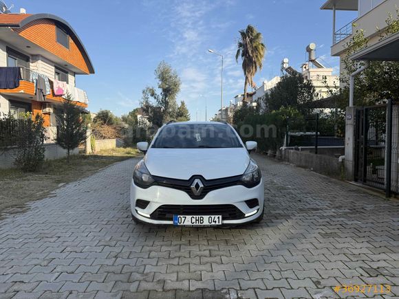 Renault Clio 1.5 dCi SportTourer Joy 2018 Model 